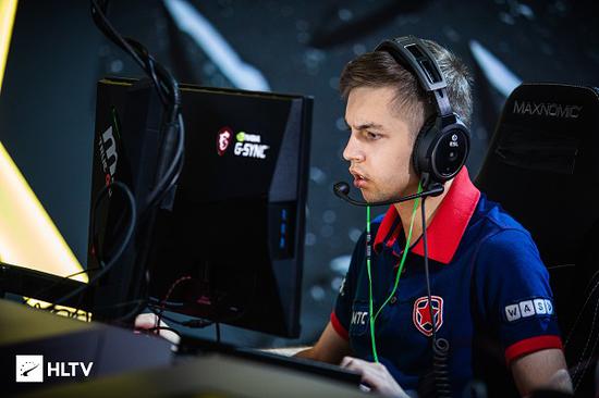 LOL冠军选手转战DOTA2目标双冠荣耀